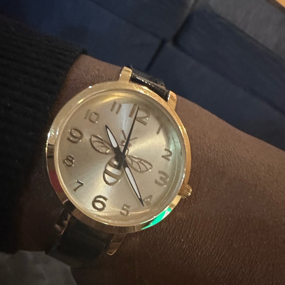Bee stainless Gold and Black Analog Watch buy one get one free!